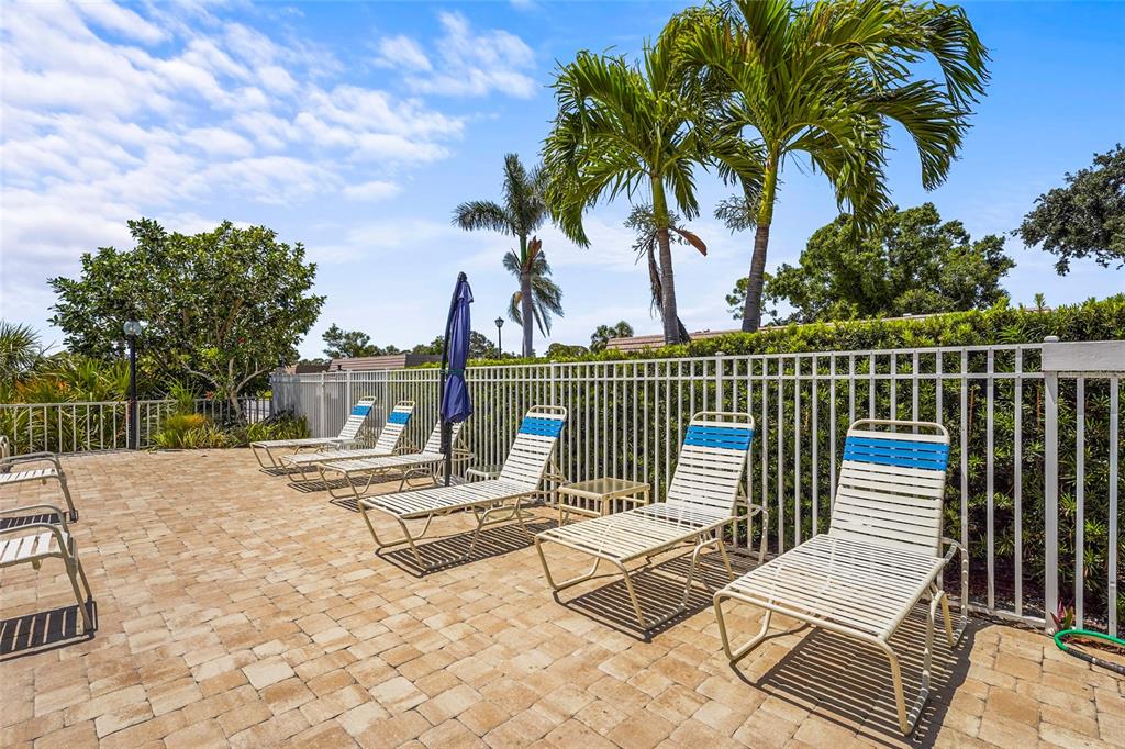 2531 RIVERBLUFF PARKWAY UNIT V