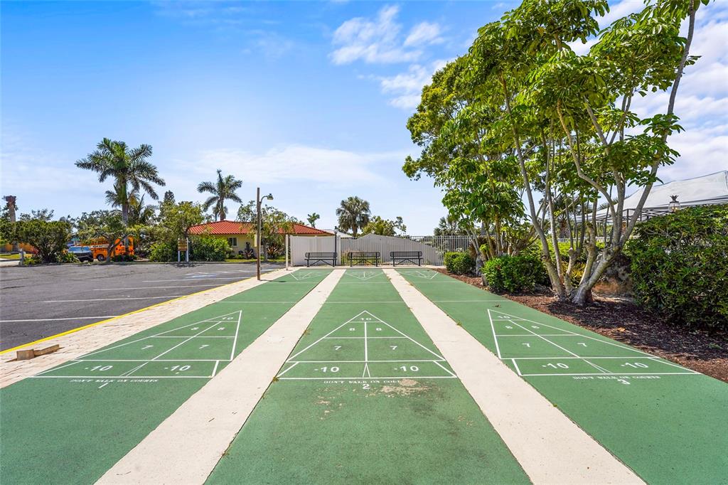 2531 RIVERBLUFF PARKWAY UNIT V