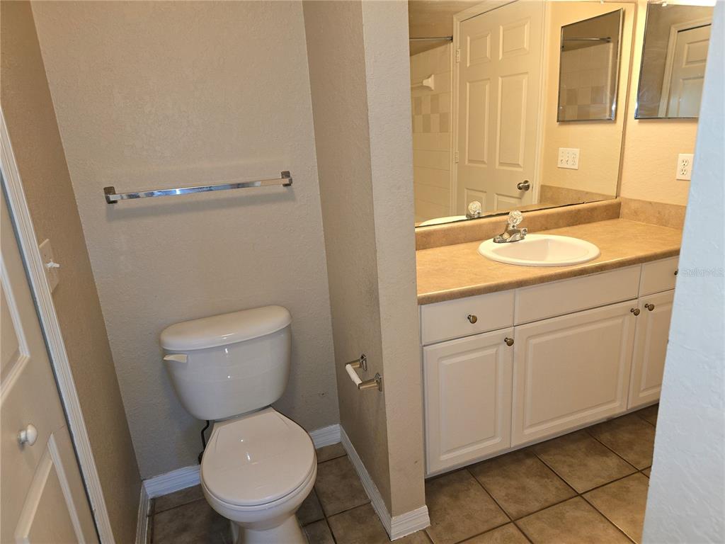 5601 ROSEHILL ROAD UNIT 203
