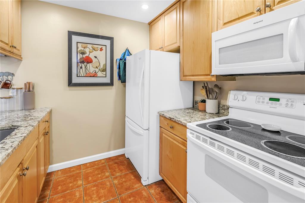 3269 BENEVA ROAD UNIT 102