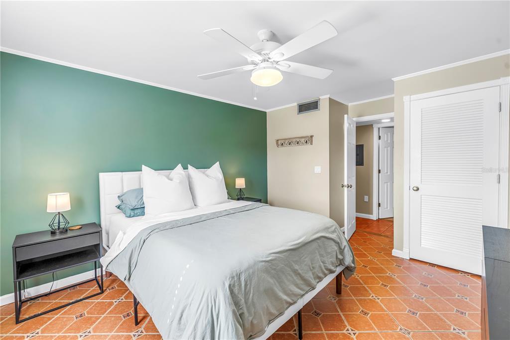 3269 BENEVA ROAD UNIT 102