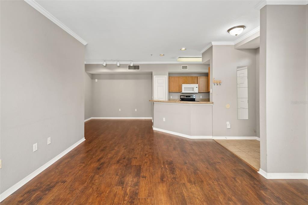 5501 ROSEHILL ROAD UNIT 103