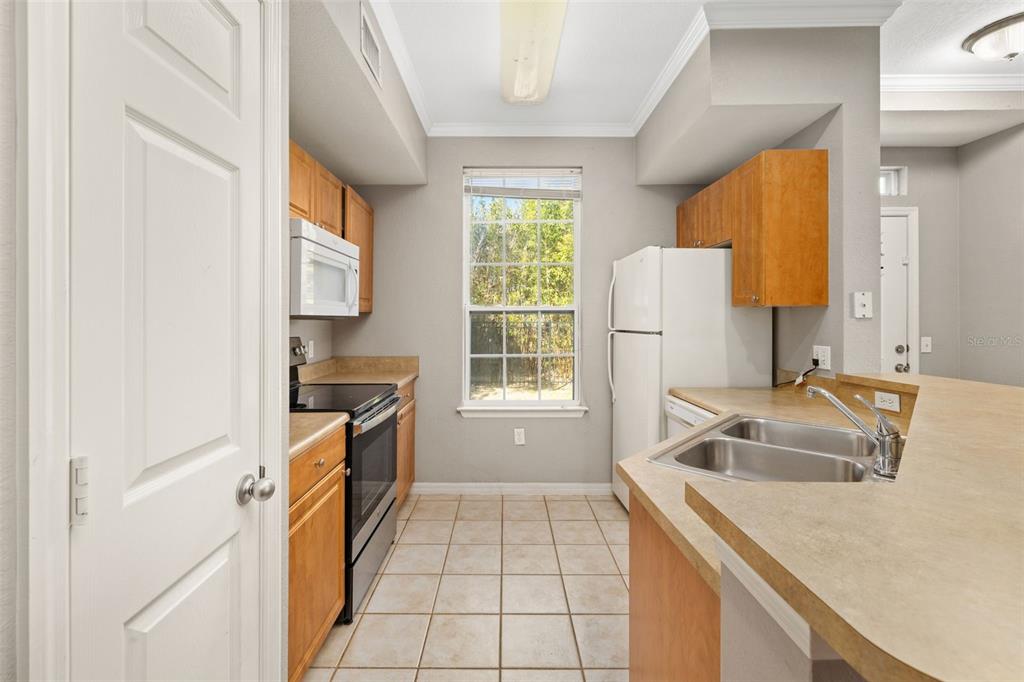 5501 ROSEHILL ROAD UNIT 103