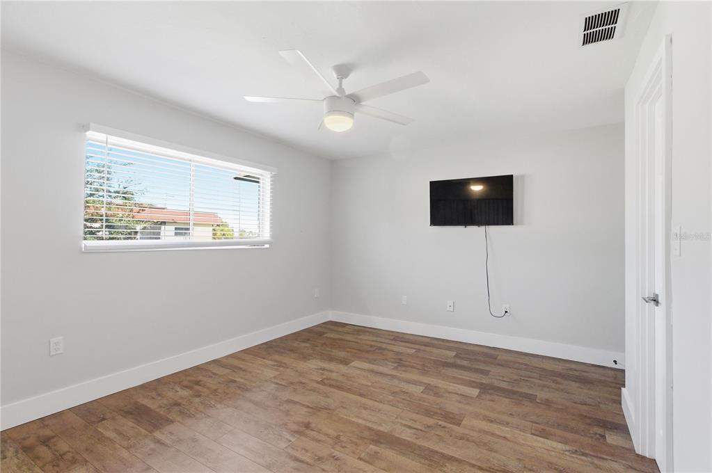 3500 BENEVA ROAD UNIT 307