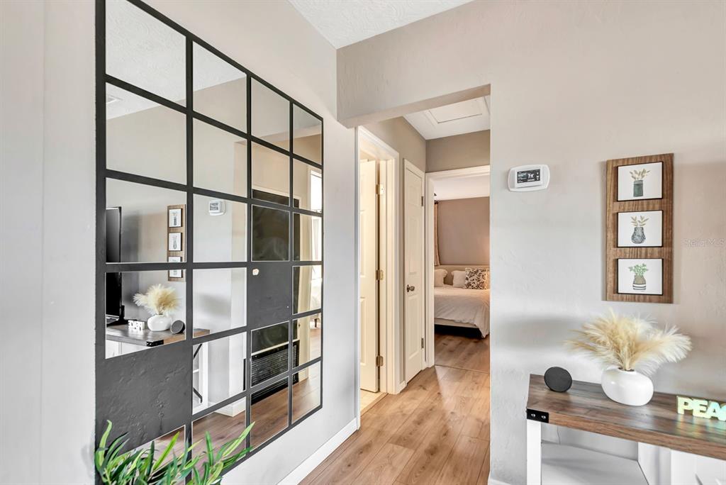 2127 LEE LANE