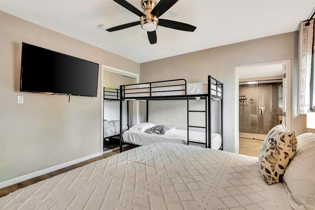 2127 LEE LANE