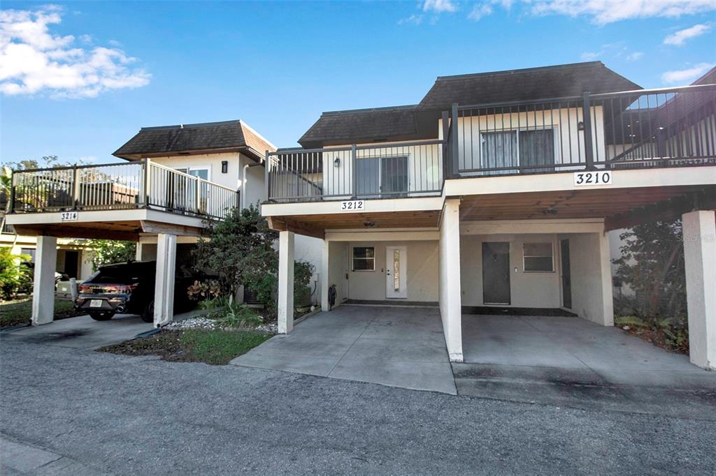 3212 RAMBLEWOOD DRIVE N UNIT 3