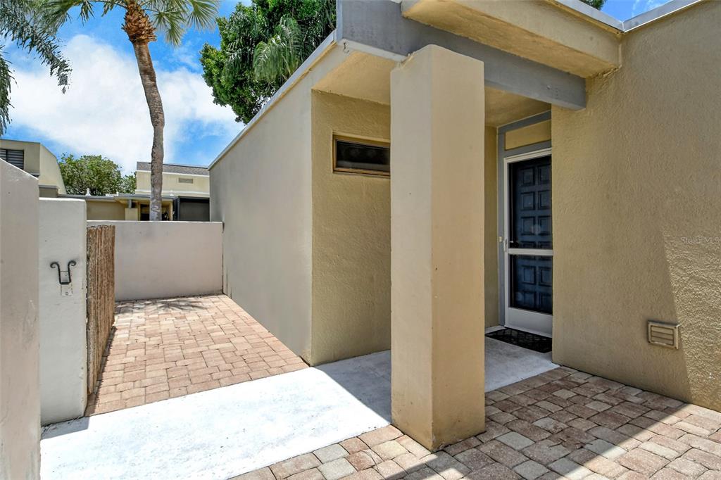 2517 GLEBE FARM CLOSE UNIT H-2