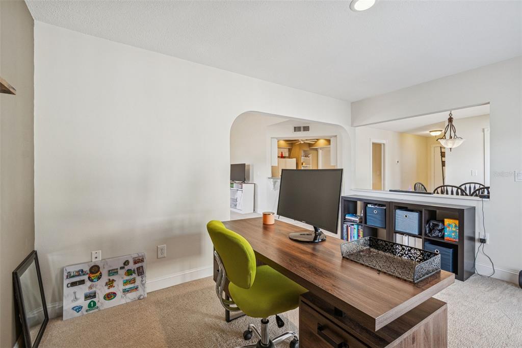 4181 CENTER POINTE CIRCLE UNIT