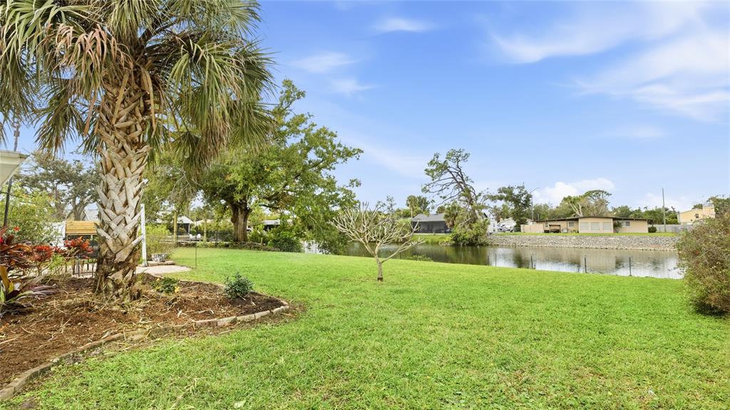 2165 LAKEWOOD DRIVE