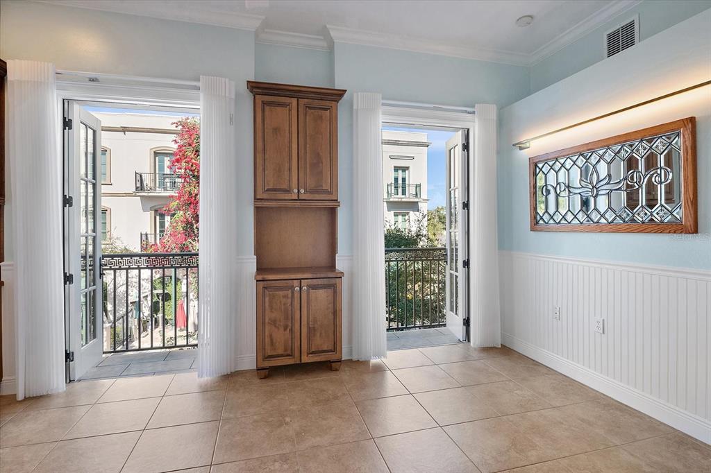 445 N ORANGE AVENUE UNIT 210