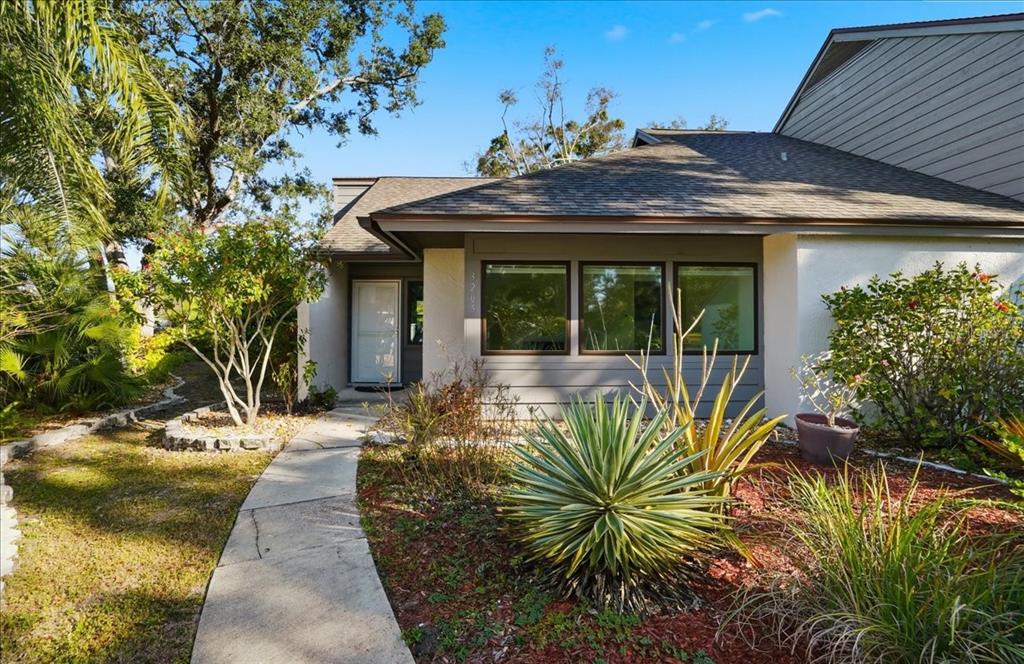 3205 GOLDEN EAGLE LANE