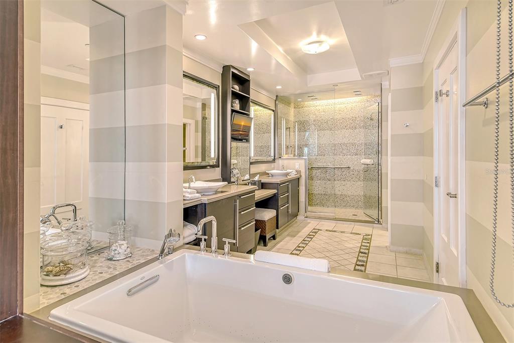 915 SEASIDE DRIVE UNIT 511, We
