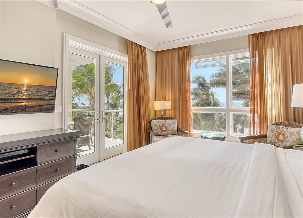 915 SEASIDE DRIVE UNIT 511, We