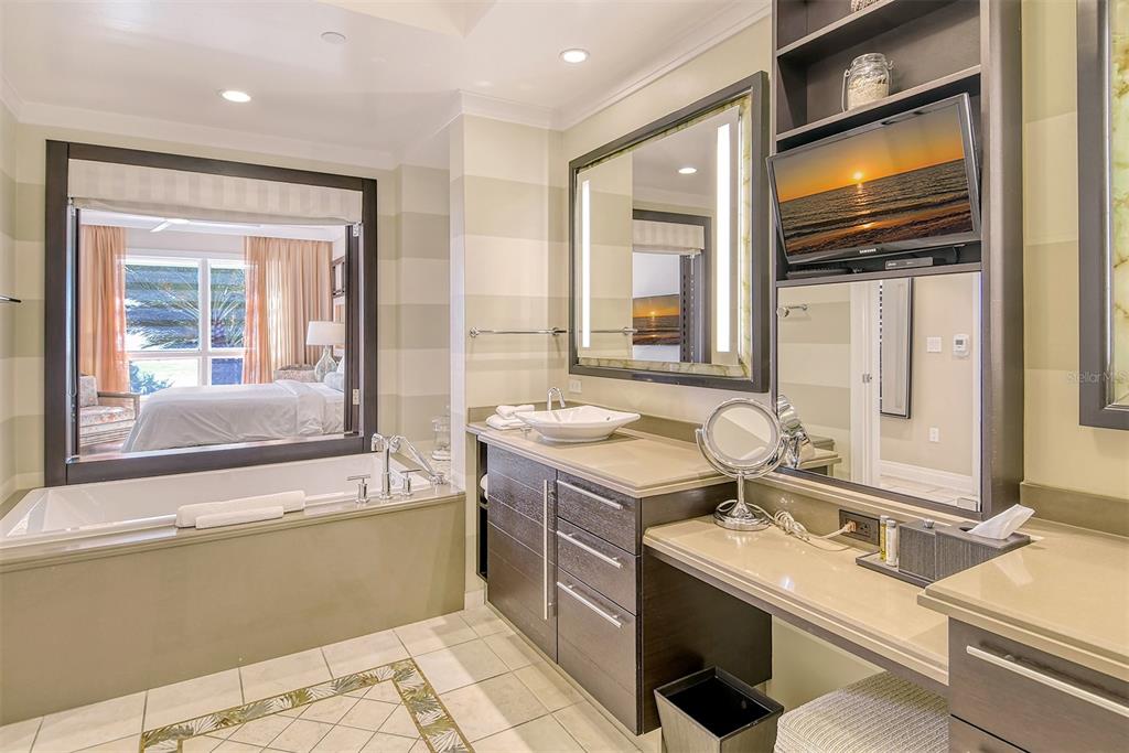 915 SEASIDE DRIVE UNIT 511, We