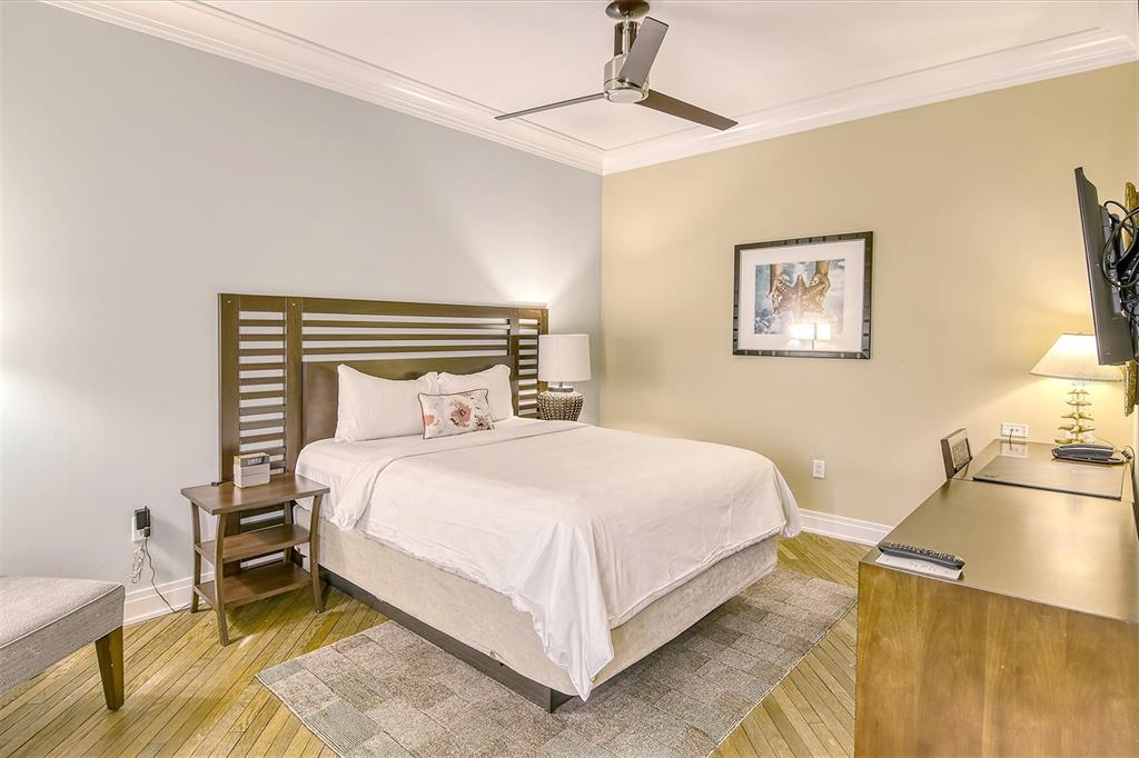 915 SEASIDE DRIVE UNIT 511, We