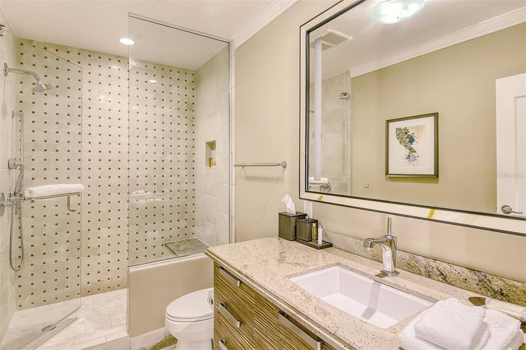 915 SEASIDE DRIVE UNIT 511, We