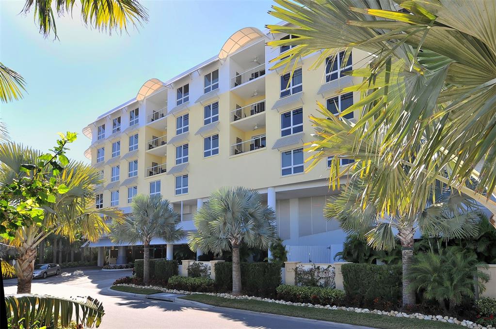 915 SEASIDE DRIVE UNIT 511, We