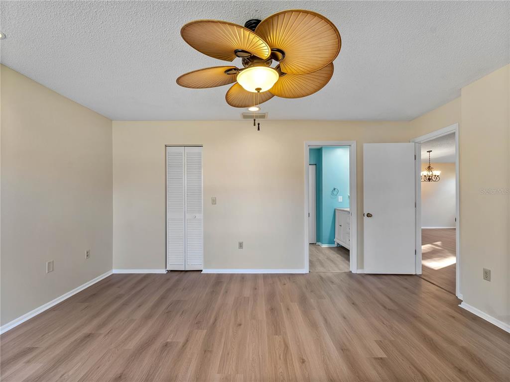 365 OAK HILL WAY UNIT 32