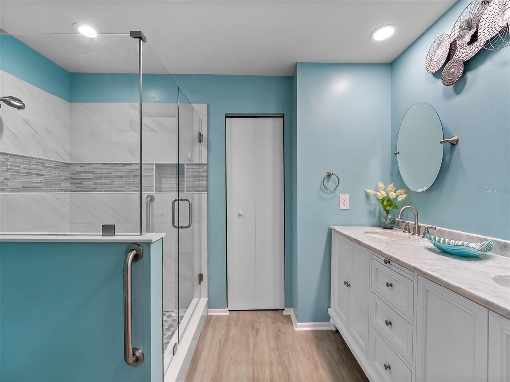 365 OAK HILL WAY UNIT 32