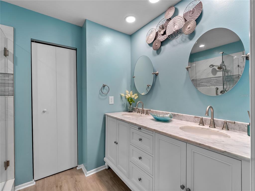 365 OAK HILL WAY UNIT 32