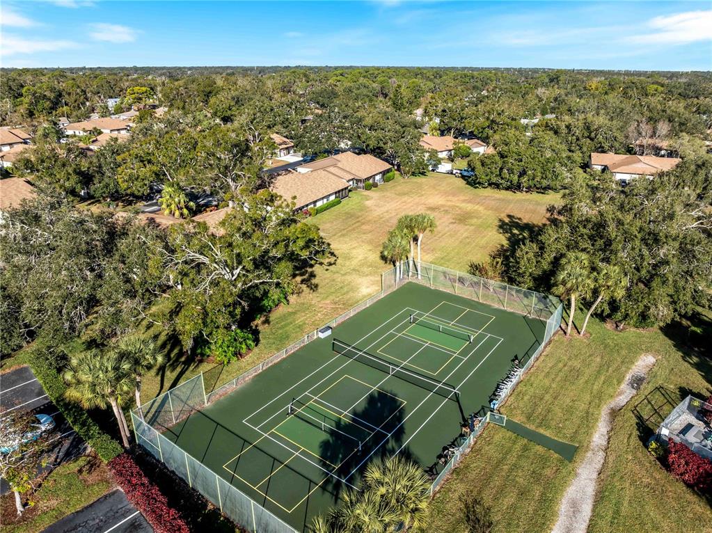 365 OAK HILL WAY UNIT 32
