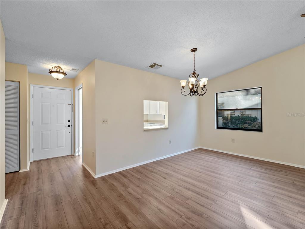 365 OAK HILL WAY UNIT 32