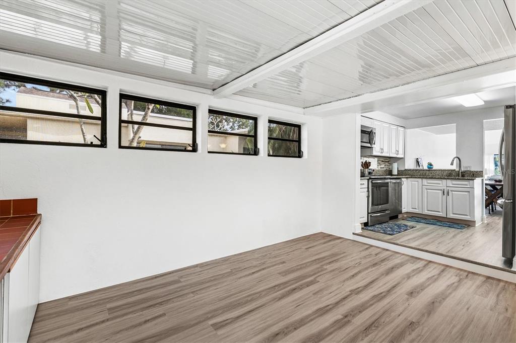 2453 CRISPIN COURT UNIT F4