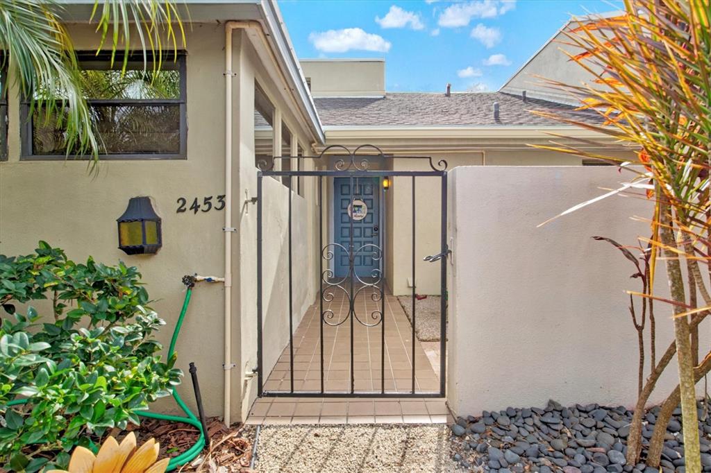 2453 CRISPIN COURT UNIT F4