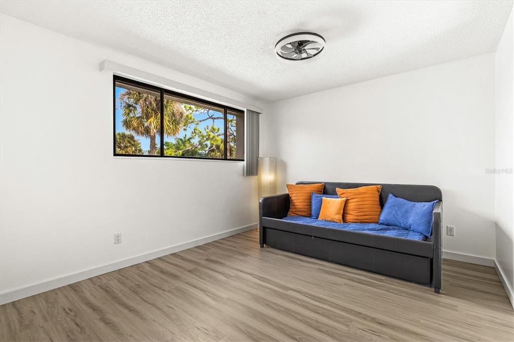 2453 CRISPIN COURT UNIT F4