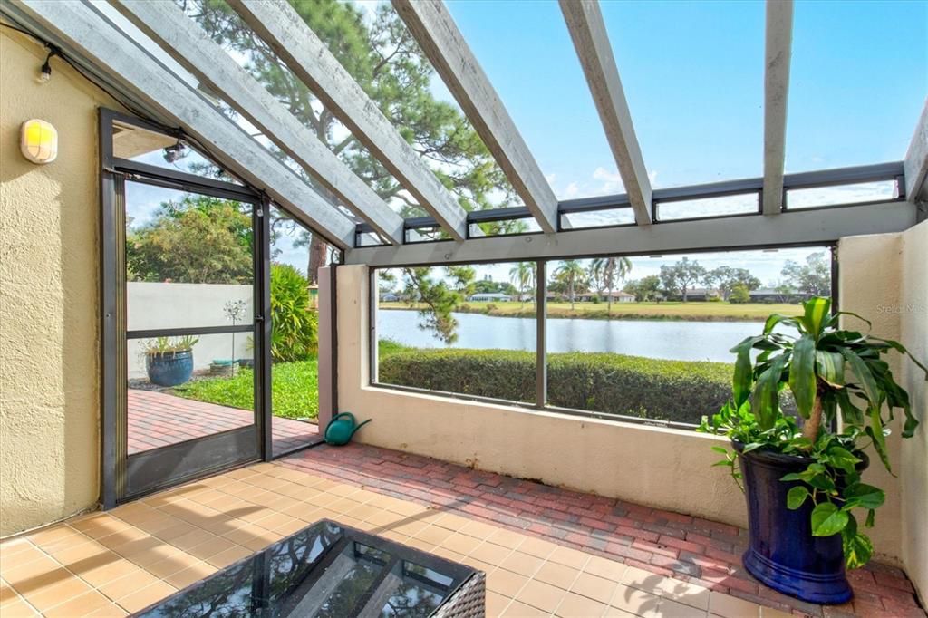 2453 CRISPIN COURT UNIT F4