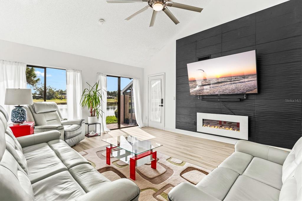 2453 CRISPIN COURT UNIT F4
