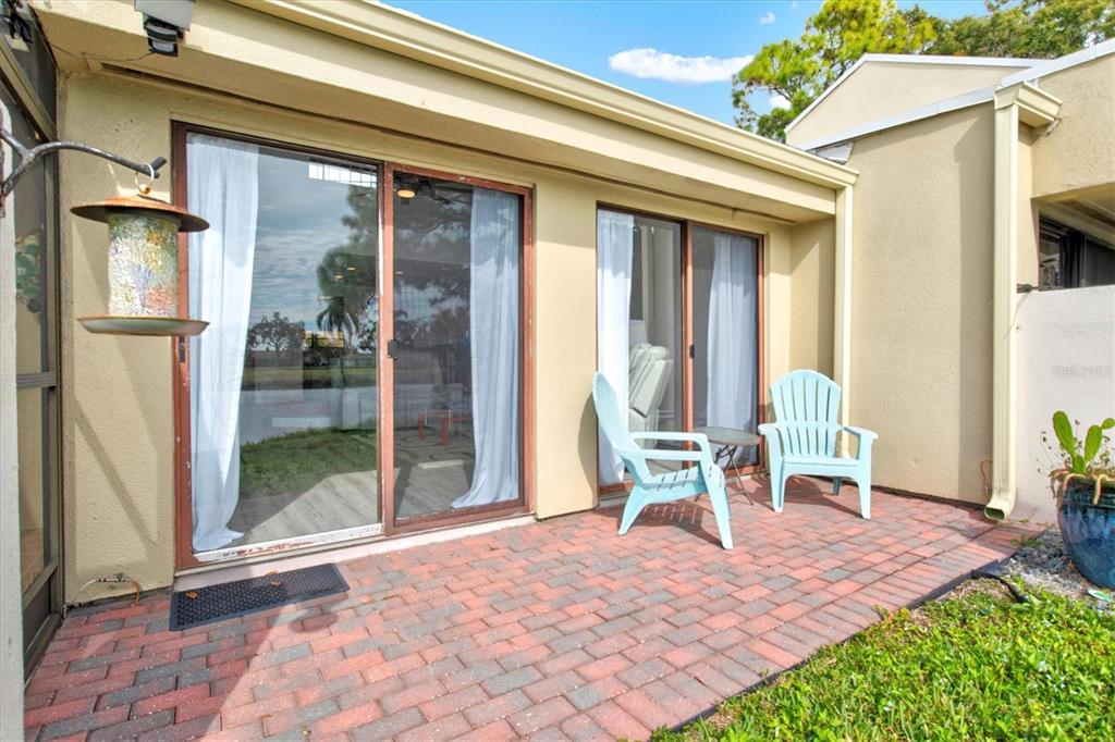 2453 CRISPIN COURT UNIT F4
