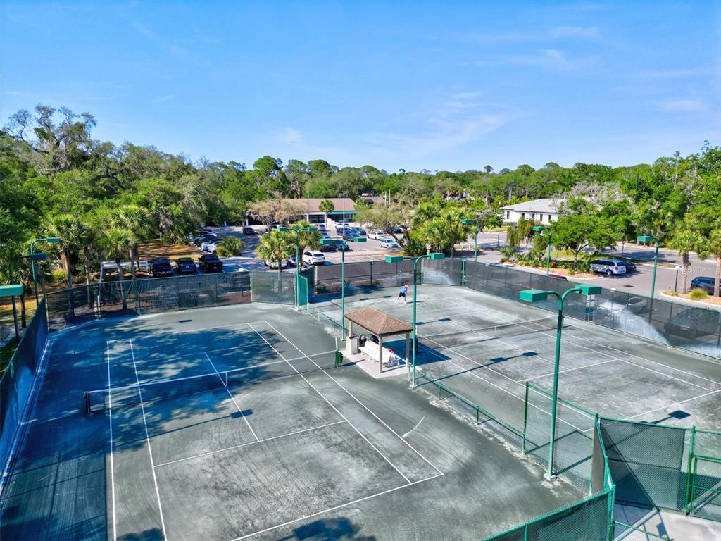 2453 CRISPIN COURT UNIT F4