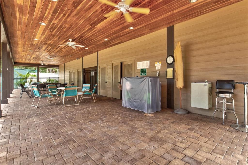 2453 CRISPIN COURT UNIT F4