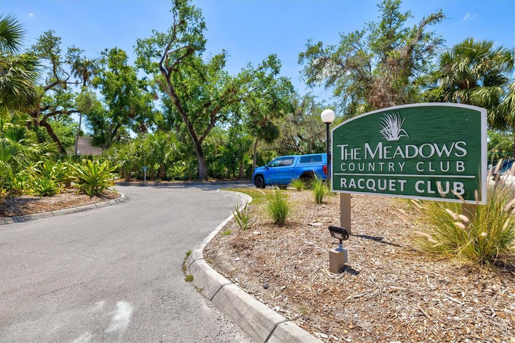 2453 CRISPIN COURT UNIT F4