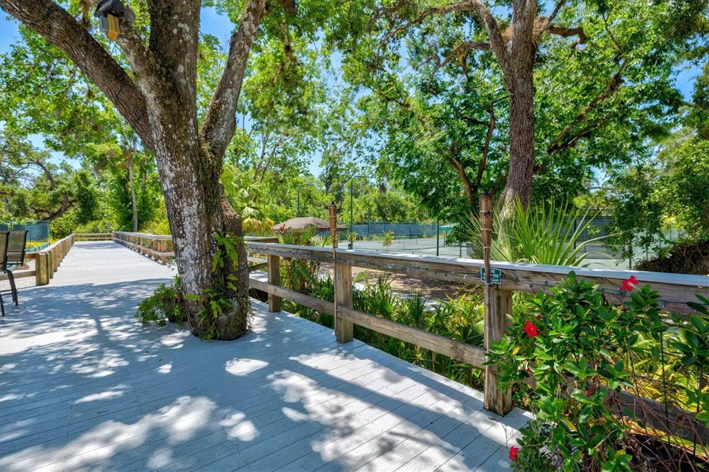 2453 CRISPIN COURT UNIT F4