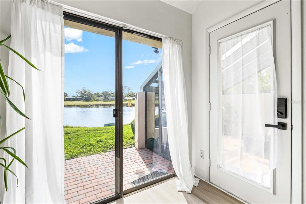 2453 CRISPIN COURT UNIT F4