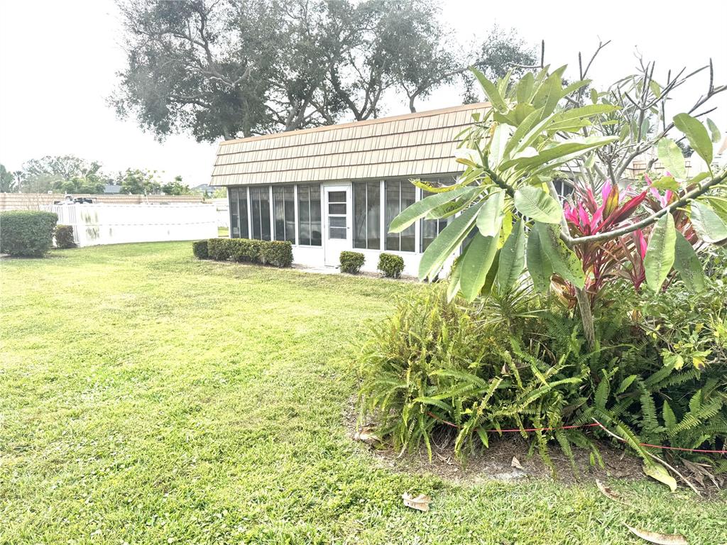 2571 RIVERBLUFF PARKWAY UNIT V