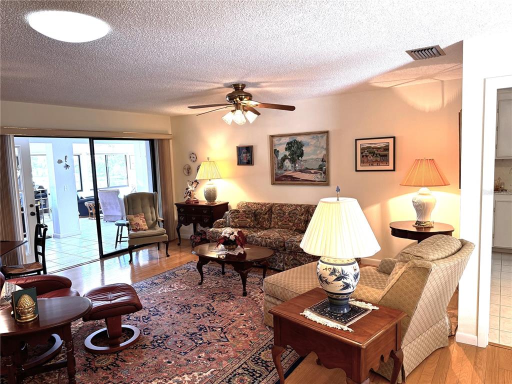 229 LAUREL HOLLOW DRIVE UNIT 8