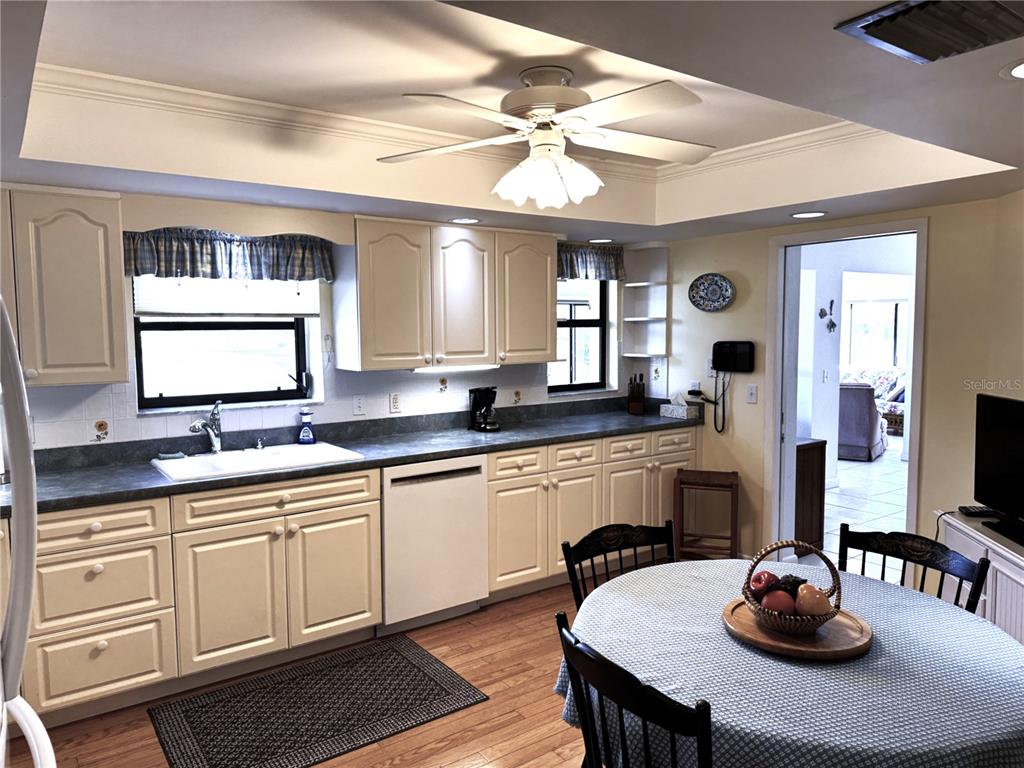 229 LAUREL HOLLOW DRIVE UNIT 8