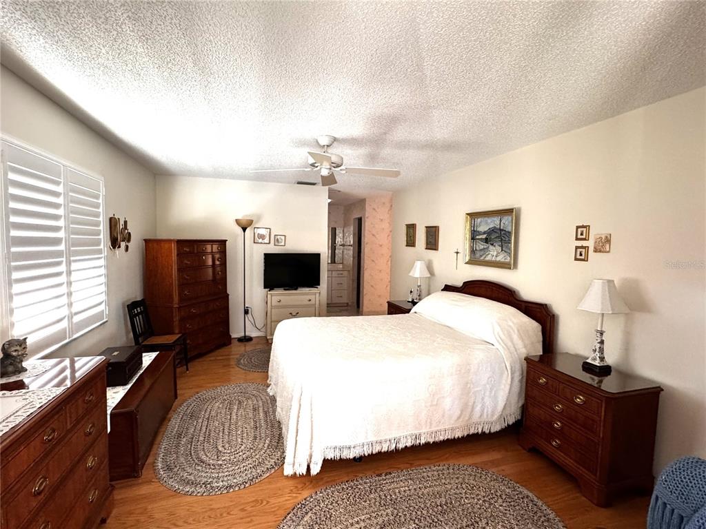 229 LAUREL HOLLOW DRIVE UNIT 8