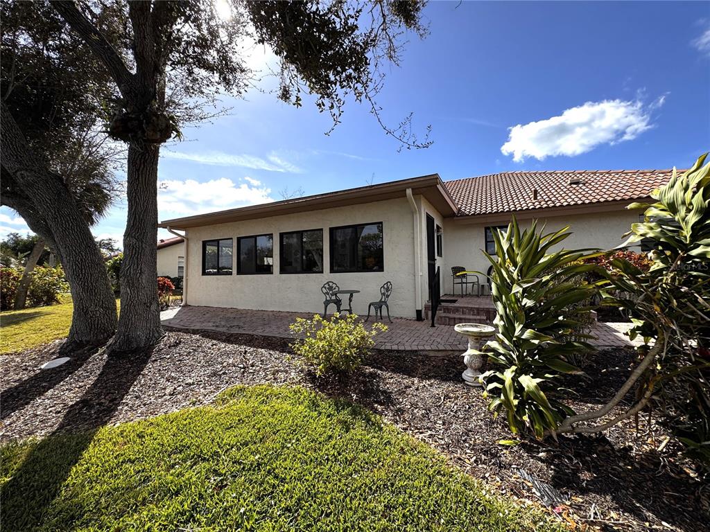229 LAUREL HOLLOW DRIVE UNIT 8