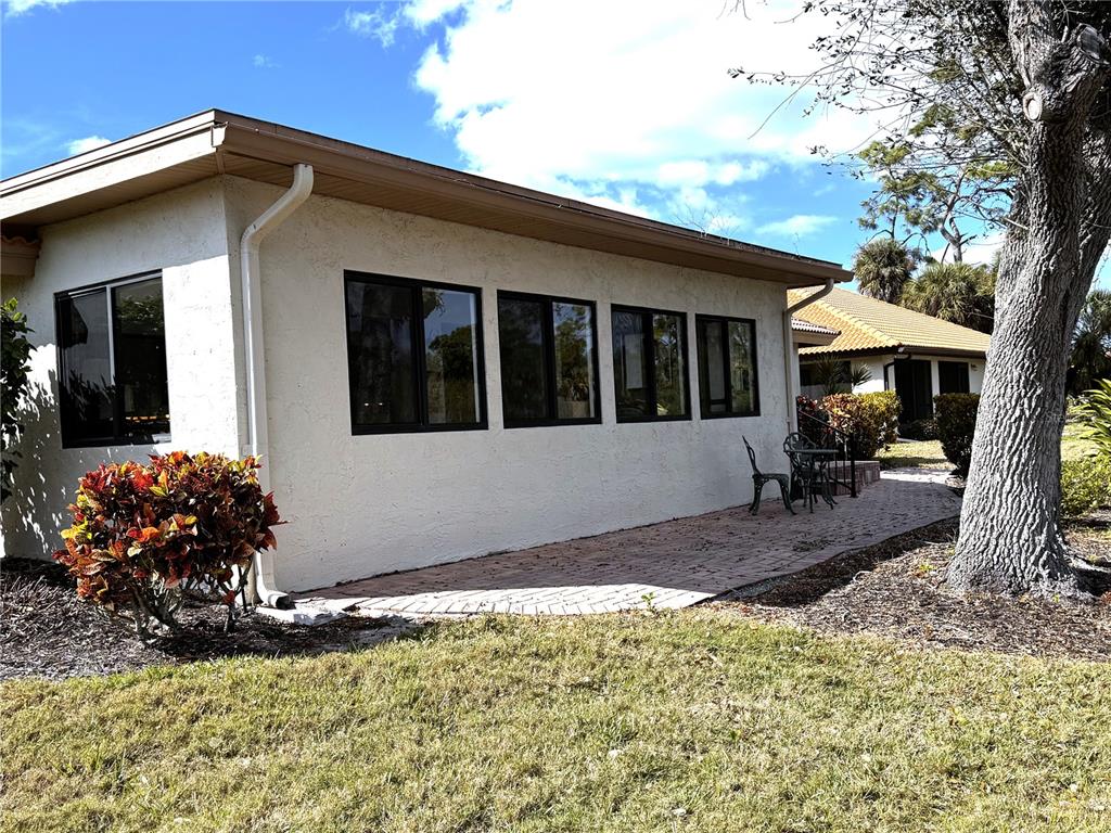 229 LAUREL HOLLOW DRIVE UNIT 8