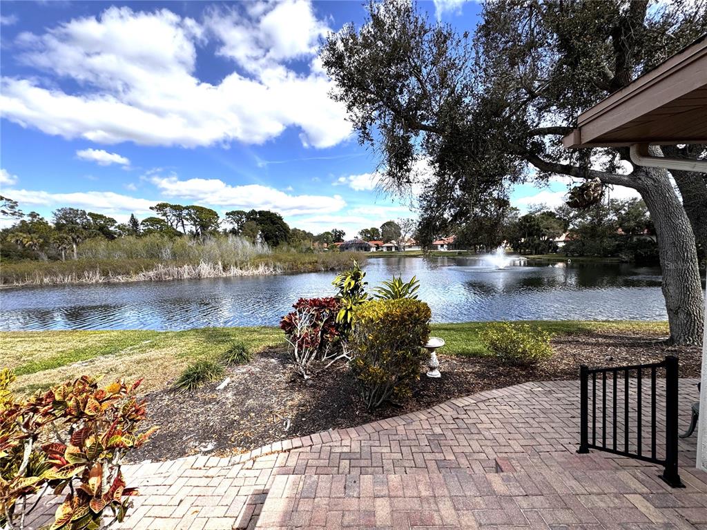229 LAUREL HOLLOW DRIVE UNIT 8