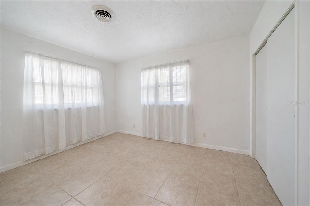 2534 WANETA DRIVE