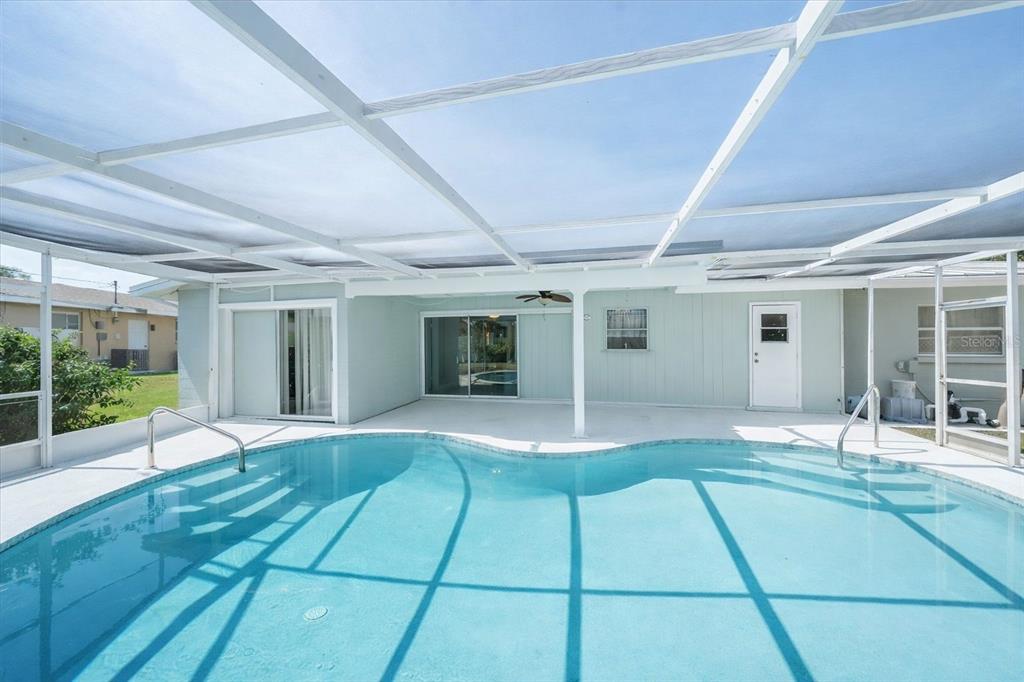 2534 WANETA DRIVE