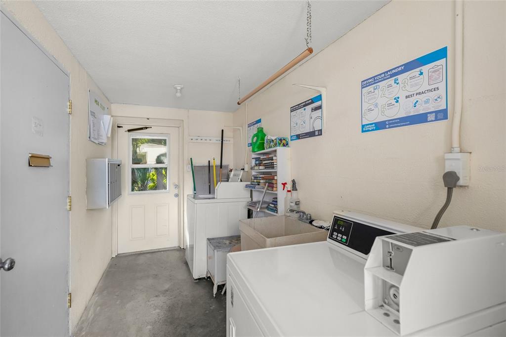 2507 BENEVA ROAD UNIT 10