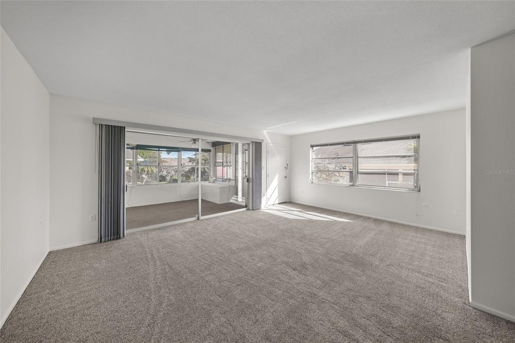 2507 BENEVA ROAD UNIT 10