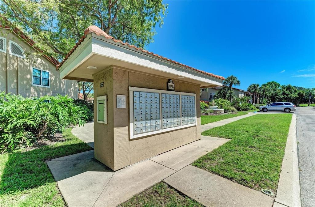 4040 CROCKERS LAKE BOULEVARD U